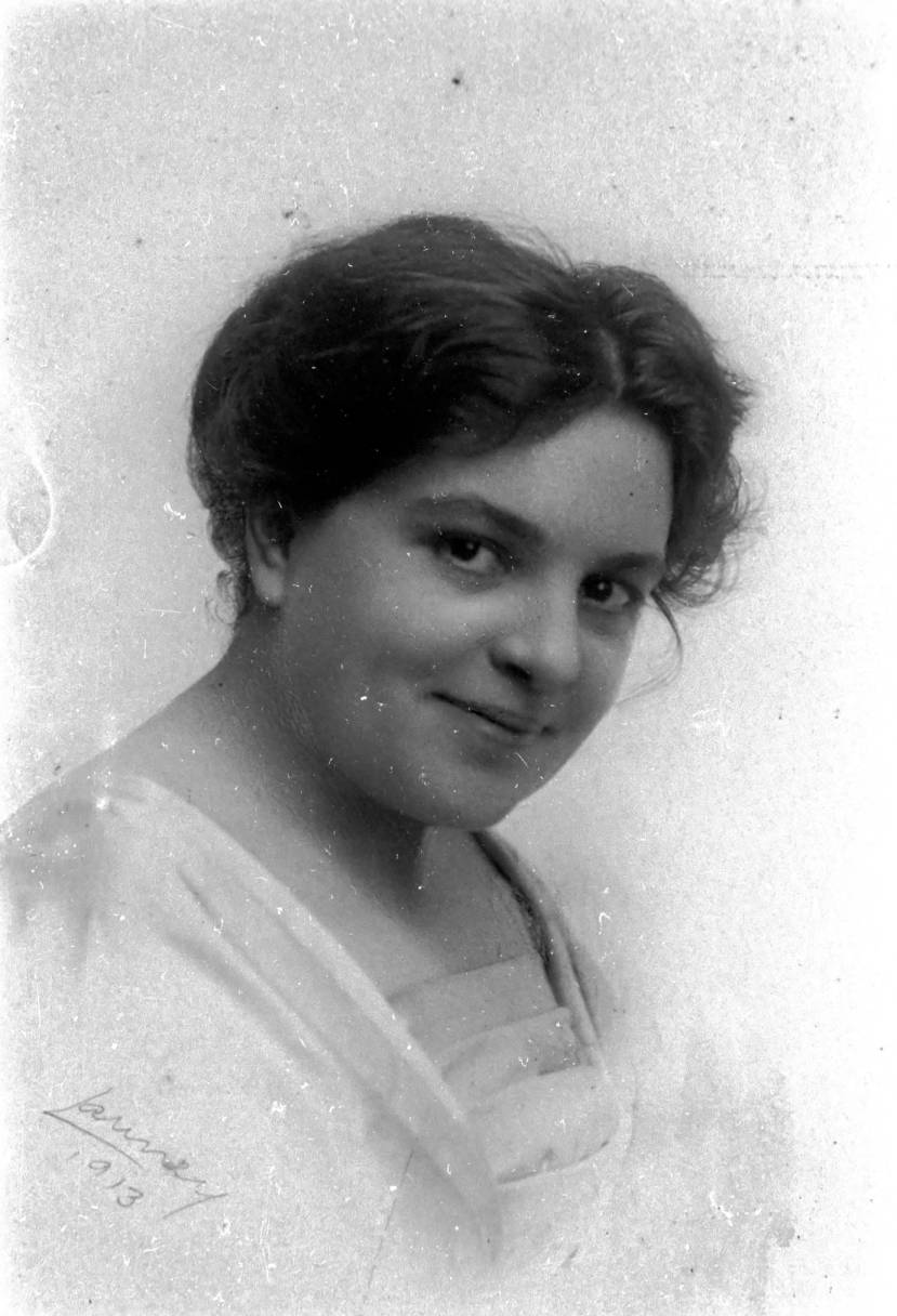 Will Davis Daughter of Founder, Captain C.H. Davis